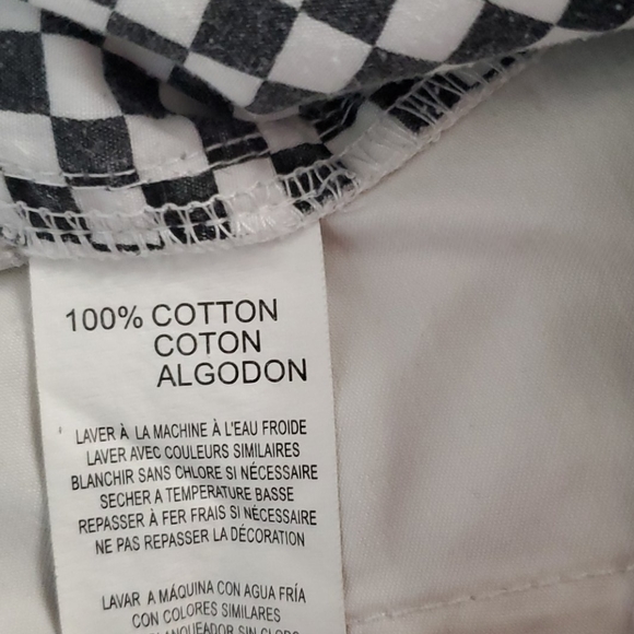 Vans shorts - Picture 6 of 6